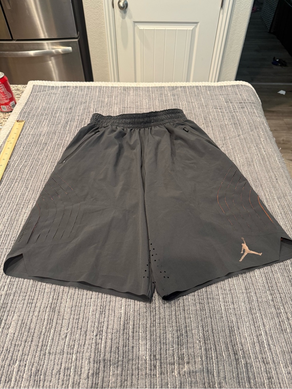 Nike air Jordan active performance shorts sz s-m nwt